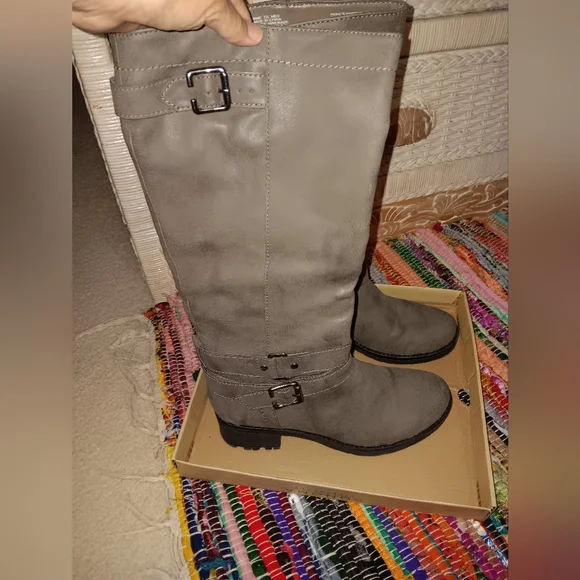 Sonoma~Women's Gray Knee-High Leather Boots Chunky Heel - Picture 8 of 13